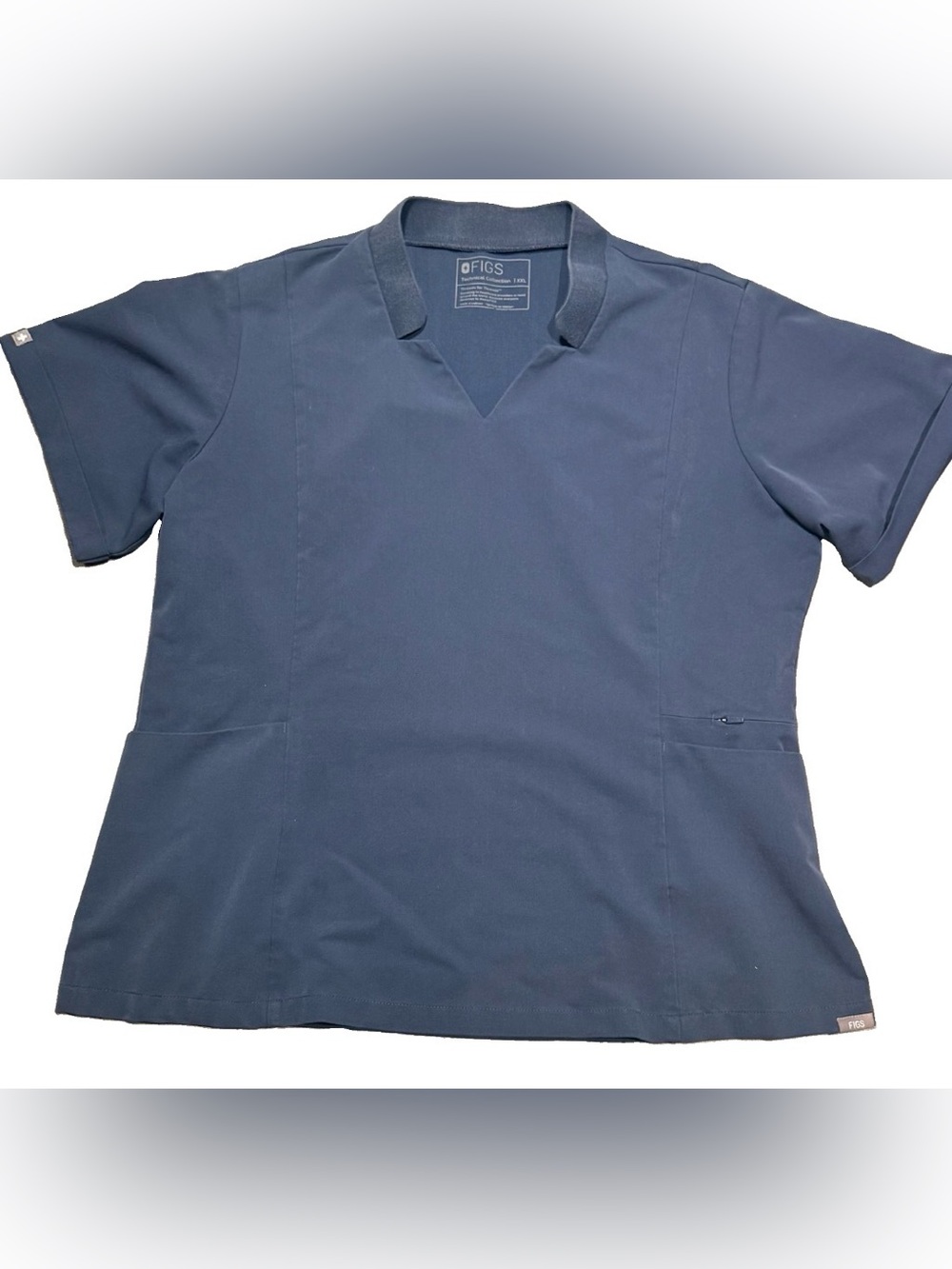 FIGS Navy V-Neck Scrub Top